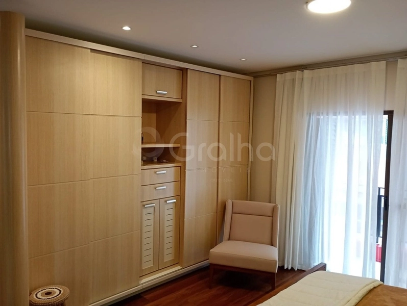 Cobertura com 4 dormitórios no Centro: 13ª foto da galeria de imagens do imóvel