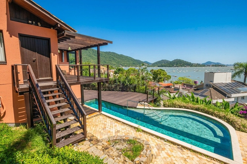 Casa com 5 dormitórios em Santo Antônio de Lisboa: 23ª foto da galeria de imagens do imóvel