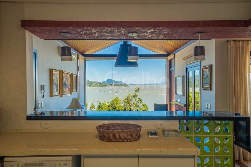 Casa com 5 dormitórios em Santo Antônio de Lisboa: 13ª foto da galeria de imagens do imóvel