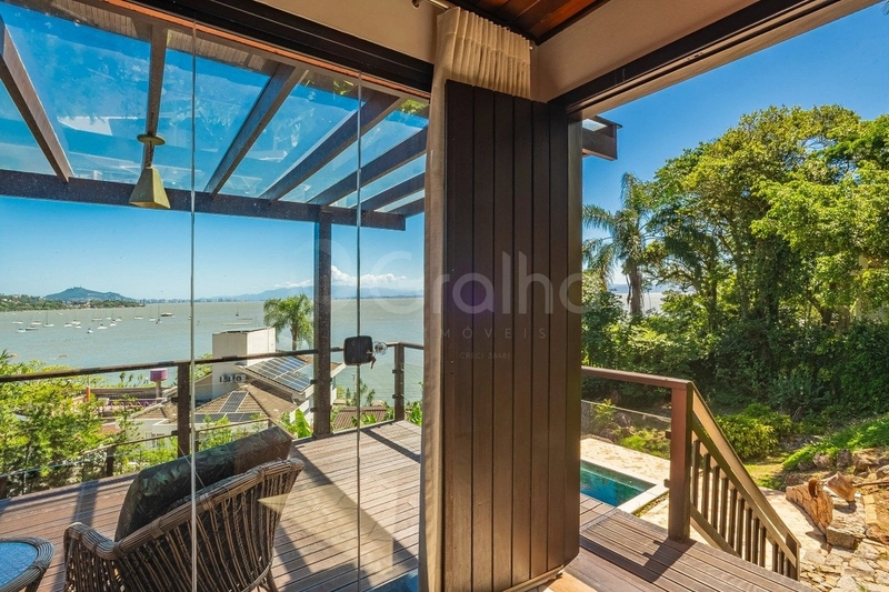 Casa com 5 dormitórios em Santo Antônio de Lisboa: 9ª foto da galeria de imagens do imóvel