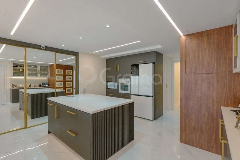 Apartamento com 3 dormitórios no Centro: 3ª foto da galeria de imagens do imóvel