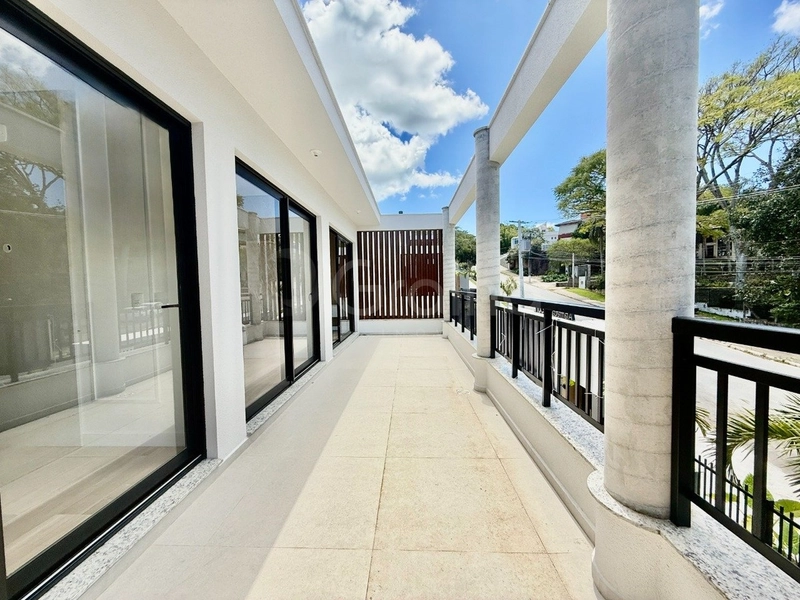 Casa com 3 suítes no Cacupé: 23ª foto da galeria de imagens do imóvel