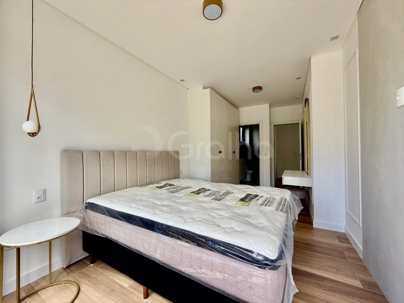 Casa com 3 suítes no Cacupé: 16ª foto da galeria de imagens do imóvel