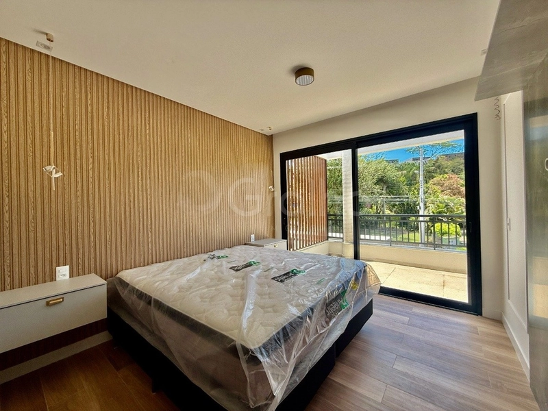 Casa com 3 suítes no Cacupé: 13ª foto da galeria de imagens do imóvel