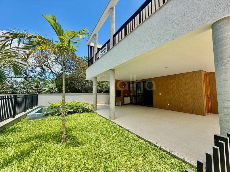 Casa com 3 suítes no Cacupé: 25ª foto da galeria de imagens do imóvel