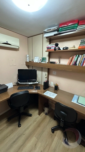 Apartamento na Agronômica com 3 dormitórios e 2 vagas de garagem: 7ª foto da galeria de imagens do imóvel