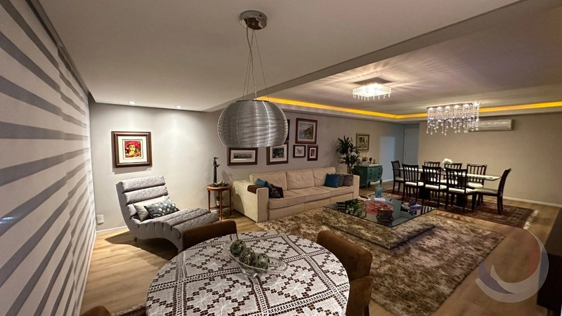 Apartamento na Agronômica com 3 dormitórios e 2 vagas de garagem: 3ª foto da galeria de imagens do imóvel