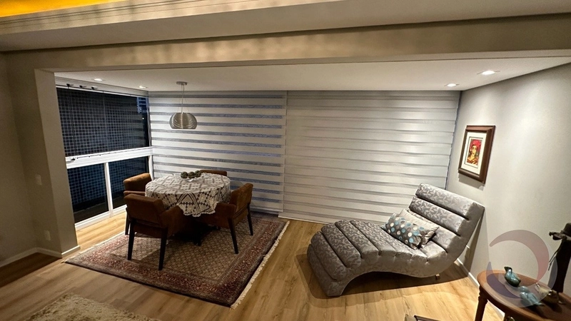 Apartamento na Agronômica com 3 dormitórios e 2 vagas de garagem: 5ª foto da galeria de imagens do imóvel