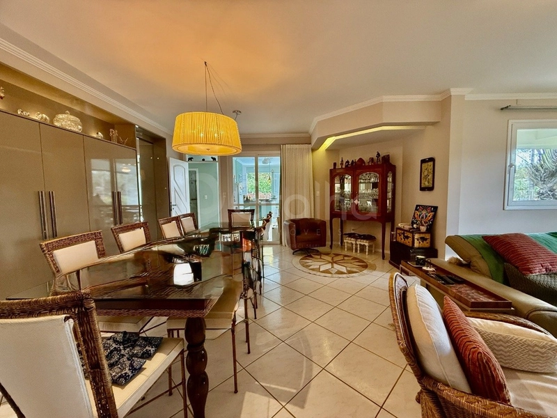 Casa com 3 suítes no Cacupé: 8ª foto da galeria de imagens do imóvel