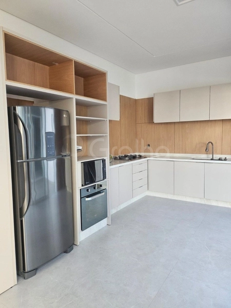 Casa com 5 dormitórios na Daniela: 4ª foto da galeria de imagens do imóvel