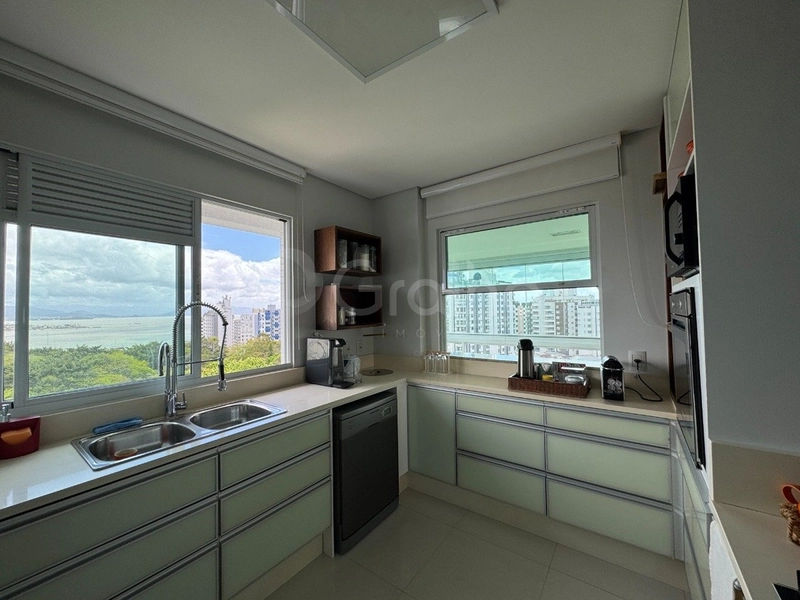 Apartamento com 3 suítes no Centro: 12ª foto da galeria de imagens do imóvel