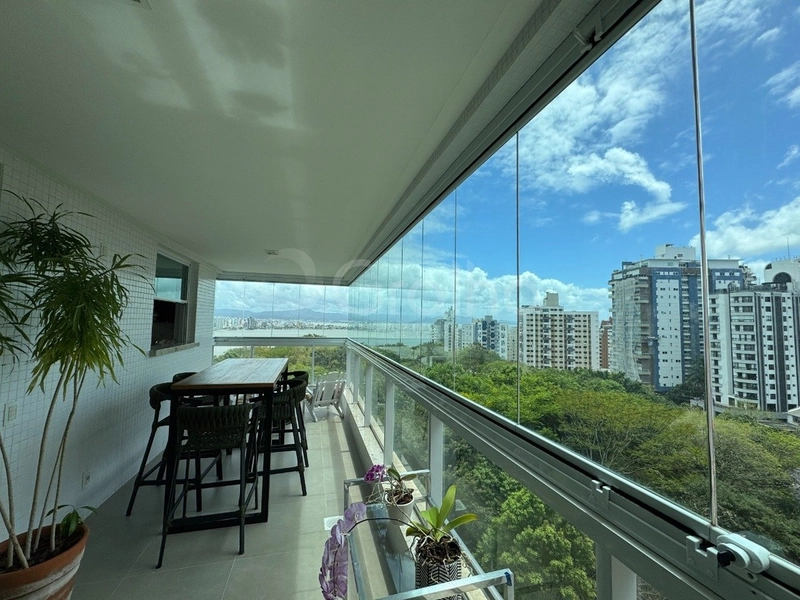 Apartamento com 3 suítes no Centro: 8ª foto da galeria de imagens do imóvel