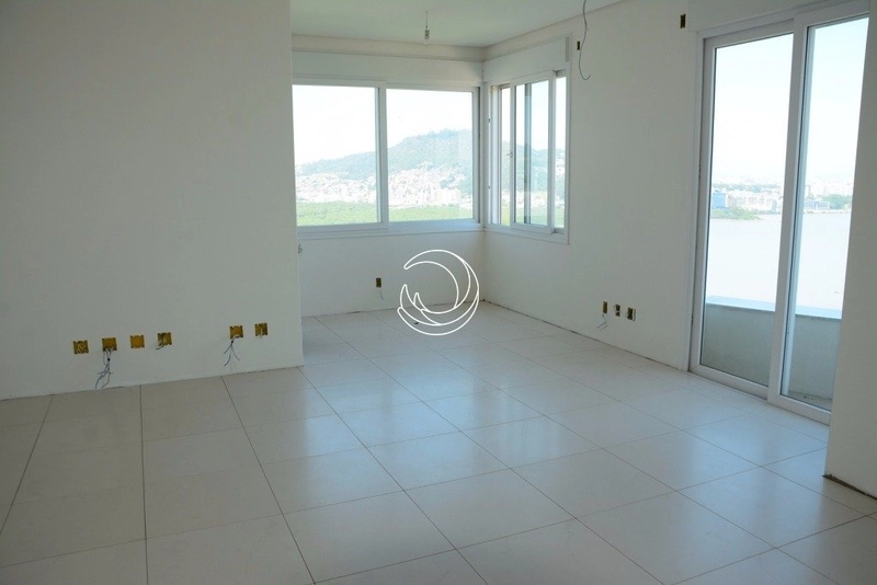 Casa com 8 dormitórios no João Paulo: 15ª foto da galeria de imagens do imóvel