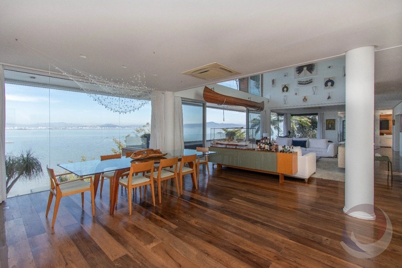 Casa com 6 suítes no Cacupé: 9ª foto da galeria de imagens do imóvel