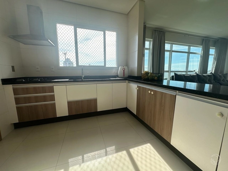 Apartamento com 1 suíte e 2 demi suítes na Agronômica: 15ª foto da galeria de imagens do imóvel