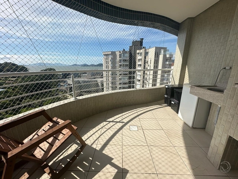 Apartamento com 1 suíte e 2 demi suítes na Agronômica: 10ª foto da galeria de imagens do imóvel