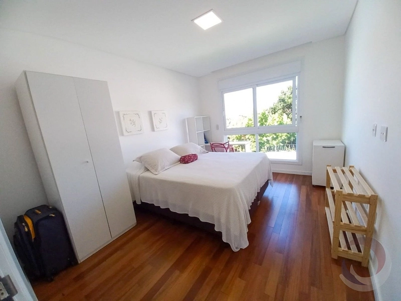 Casa com 4 suítes no Campeche: 34ª foto da galeria de imagens do imóvel