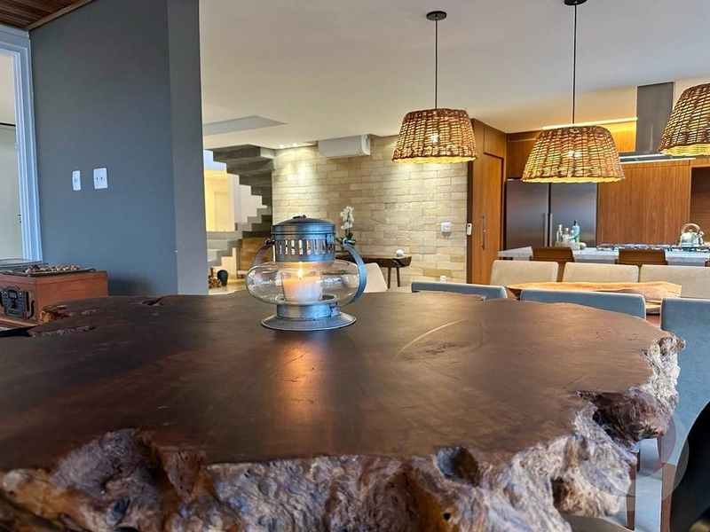 Casa com 4 suítes no Campeche: 15ª foto da galeria de imagens do imóvel