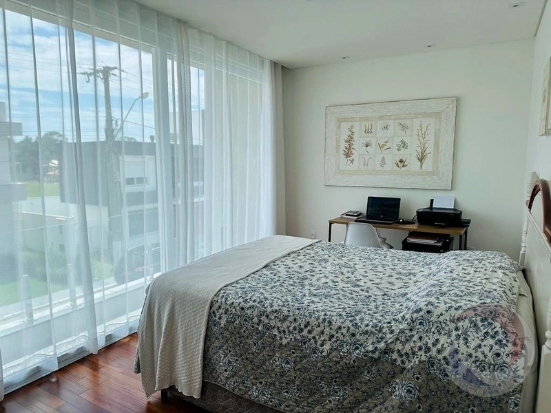 Casa com 4 suítes no Campeche: 24ª foto da galeria de imagens do imóvel