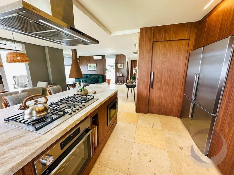 Casa com 4 suítes no Campeche: 10ª foto da galeria de imagens do imóvel