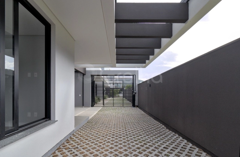 Casa com 3 dormitórios na Lagoa da Conceição: 34ª foto da galeria de imagens do imóvel