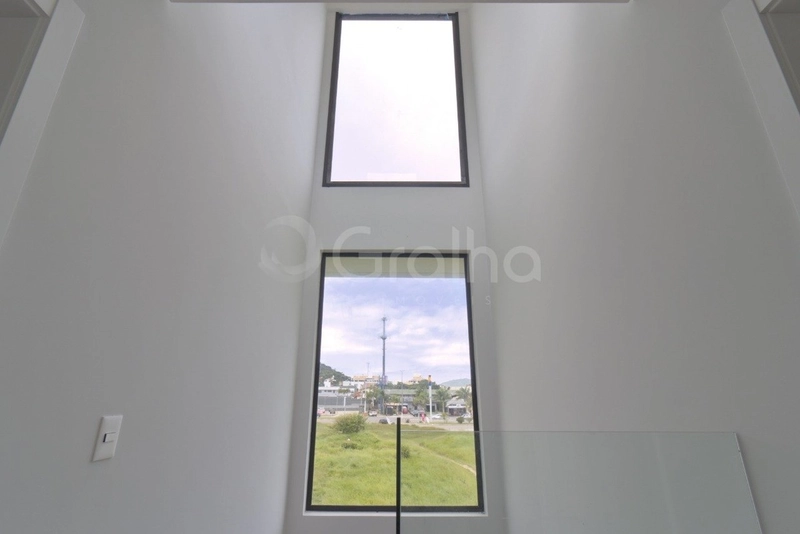 Casa com 3 dormitórios na Lagoa da Conceição: 10ª foto da galeria de imagens do imóvel