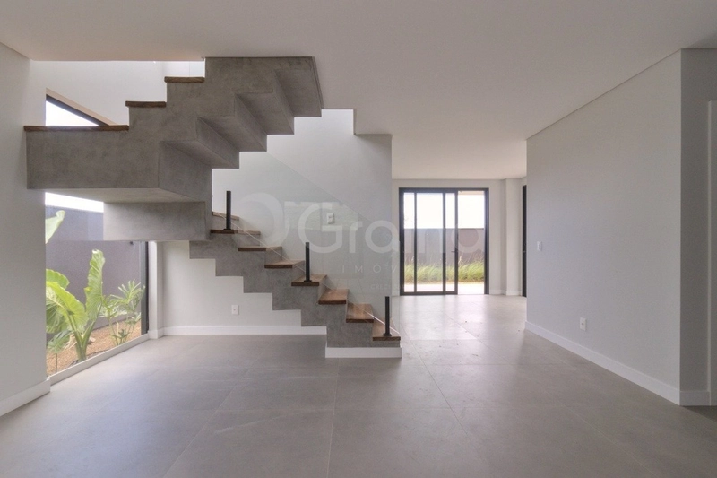 Casa com 3 dormitórios na Lagoa da Conceição