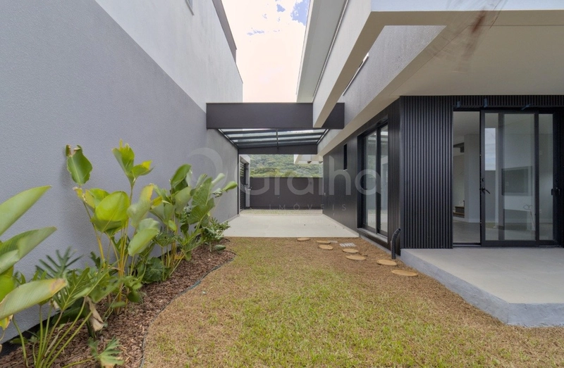 Casa com 3 dormitórios na Lagoa da Conceição: 28ª foto da galeria de imagens do imóvel