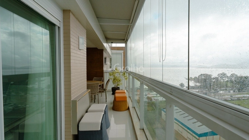 Apartamento com 3 suítes na Agronômica: 11ª foto da galeria de imagens do imóvel