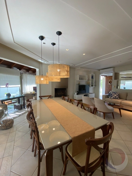 Casa com 3 dormitórios no Campeche: 1ª foto da galeria de imagens do imóvel