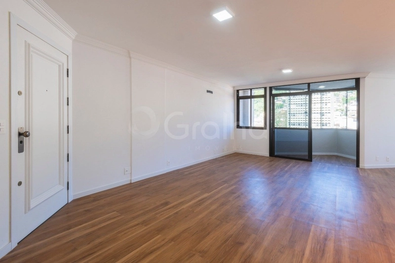 Apartamento com 3 suítes no Centro: 7ª foto da galeria de imagens do imóvel