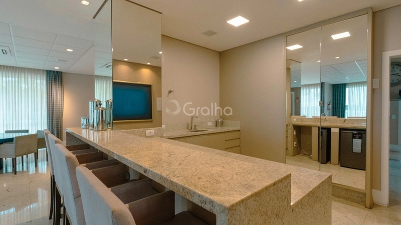 Apartamento com 3 suítes no Estreito: 31ª foto da galeria de imagens do imóvel