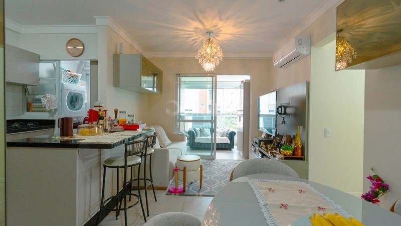 Apartamento com 3 suítes no Estreito: 2ª foto da galeria de imagens do imóvel