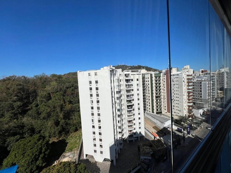 Apartamento com 3 suítes na Agronômica: 4ª foto da galeria de imagens do imóvel