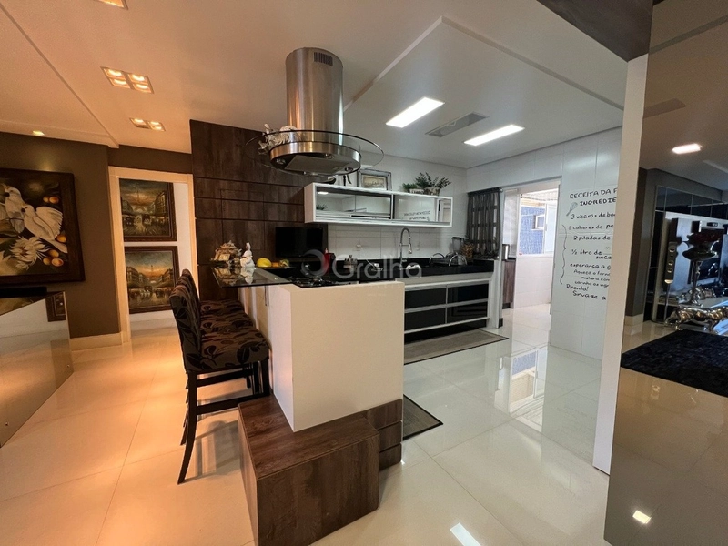 Apartamento com 3 suítes na Agronômica: 9ª foto da galeria de imagens do imóvel