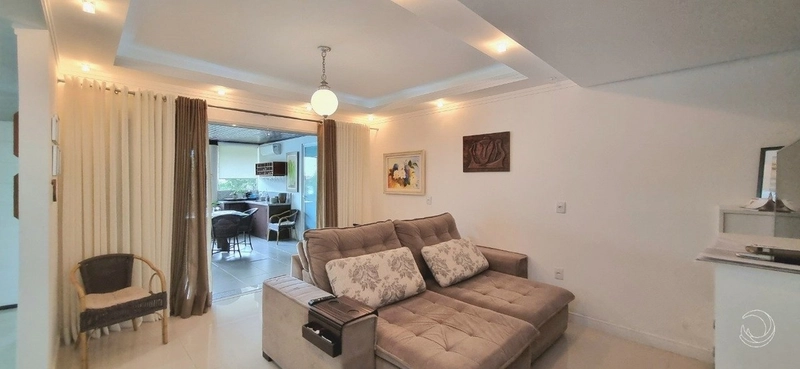 Casa com 4 dormitórios no Córrego Grande: 11ª foto da galeria de imagens do imóvel