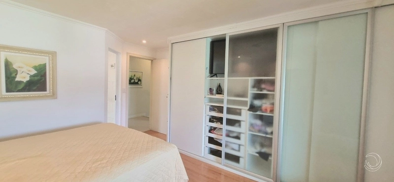 Casa com 4 dormitórios no Córrego Grande: 15ª foto da galeria de imagens do imóvel