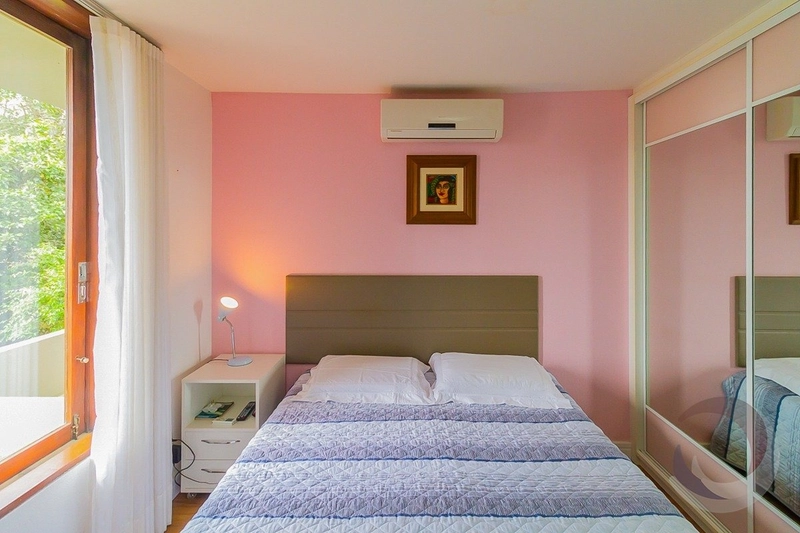 Casa com 4 dormitórios na Agronômica: 30ª foto da galeria de imagens do imóvel