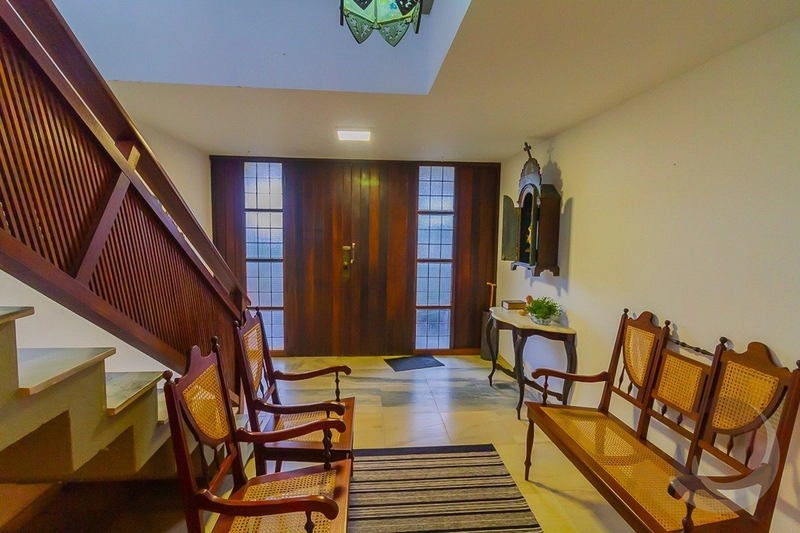 Casa com 4 dormitórios na Agronômica: 5ª foto da galeria de imagens do imóvel