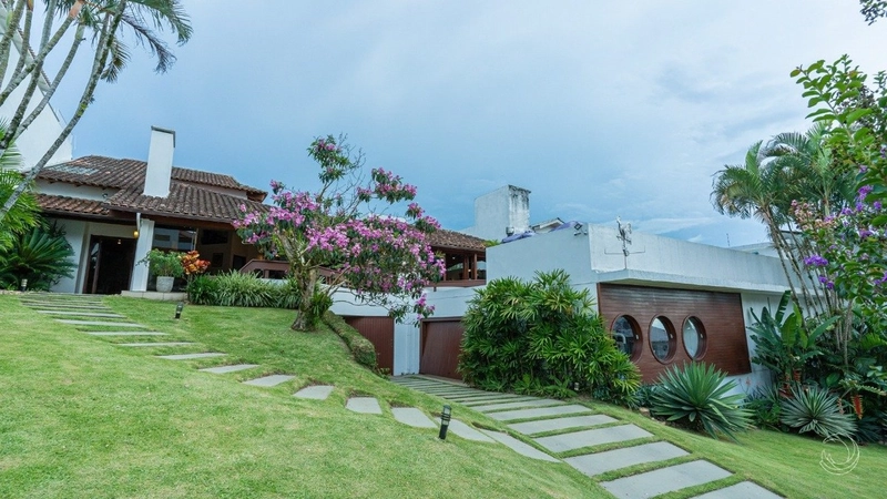 Casa com 3 dormitórios no Centro: 32ª foto da galeria de imagens do imóvel