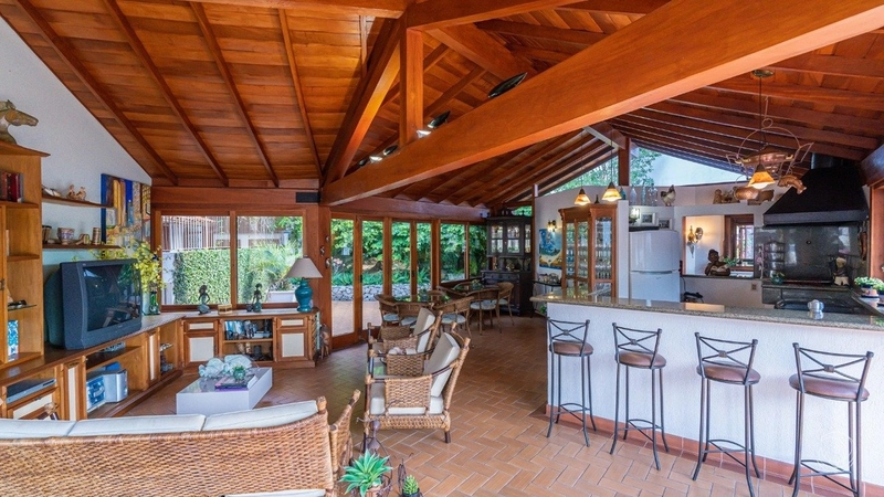 Casa com 3 dormitórios no Centro