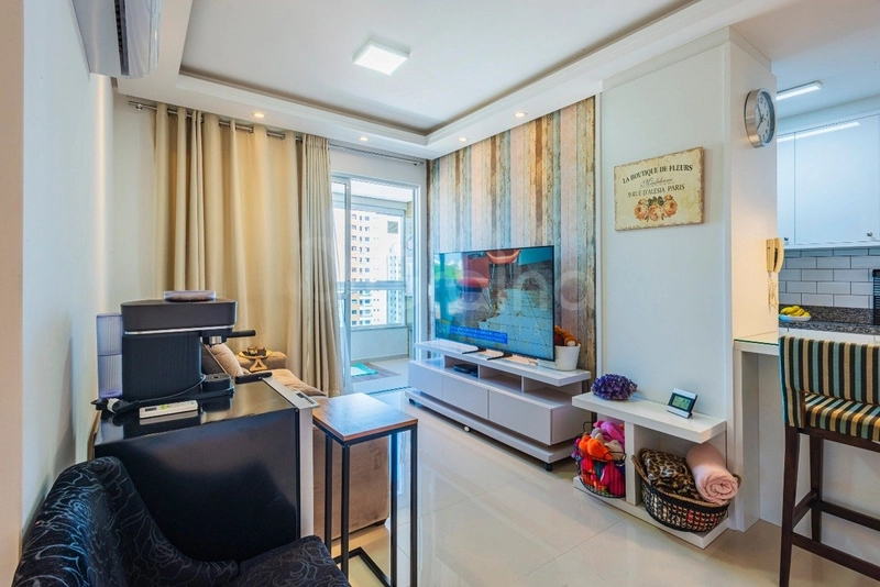 Apartamento com 2 suítes na Agronômica: 2ª foto da galeria de imagens do imóvel