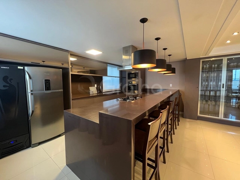 Apartamento com duas suítes na Agronômica, Florianópolis: 12ª foto da galeria de imagens do imóvel