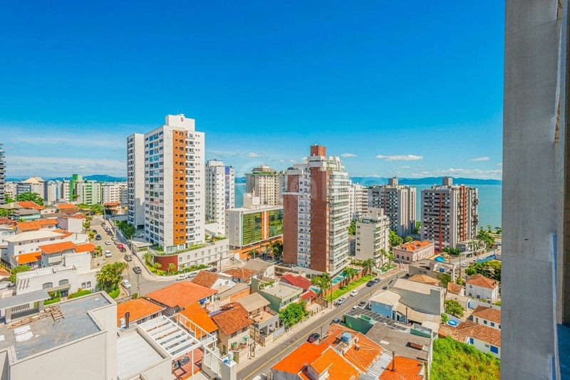 Apartamento com 2 suítes na Agronômica: 11ª foto da galeria de imagens do imóvel
