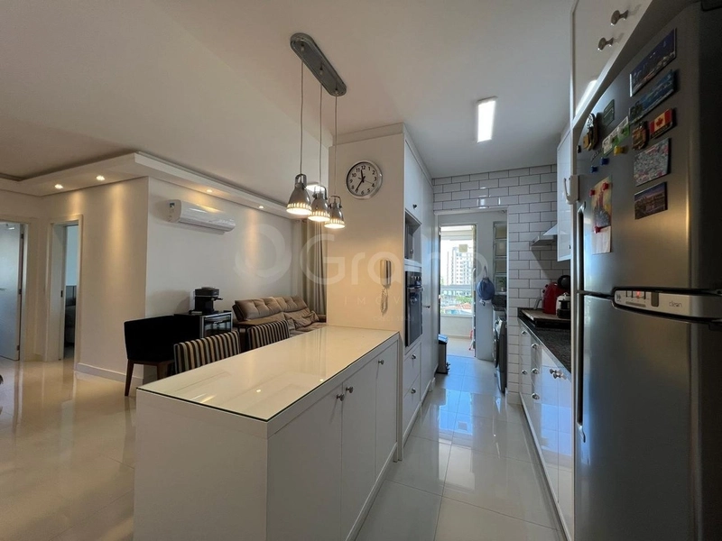 Apartamento com duas suítes na Agronômica, Florianópolis: 2ª foto da galeria de imagens do imóvel