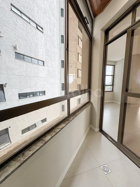 Apartamento com 3 suítes na Beira Mar, Florianóplis: 11ª foto da galeria de imagens do imóvel