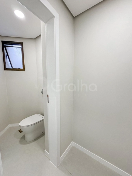 Apartamento com 3 suítes na Beira Mar, Florianóplis: 20ª foto da galeria de imagens do imóvel