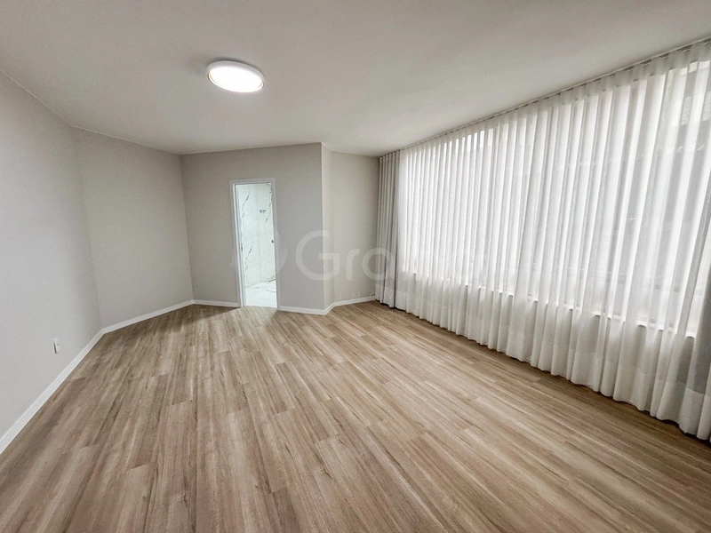 Apartamento com 3 suítes na Beira Mar, Florianóplis: 12ª foto da galeria de imagens do imóvel