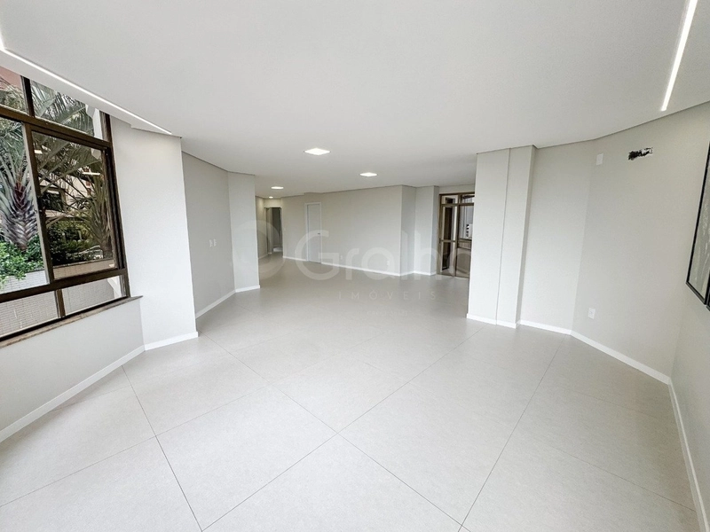 Apartamento com 3 suítes na Beira Mar, Florianóplis: 4ª foto da galeria de imagens do imóvel