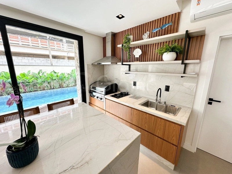 Casa alto padrão com 5 dormitórios no Campeche, Florianópolis: 6ª foto da galeria de imagens do imóvel